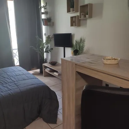 Διαμέρισμα Joli Cosy, Vue Magnifique Et Terrasse Privee *
